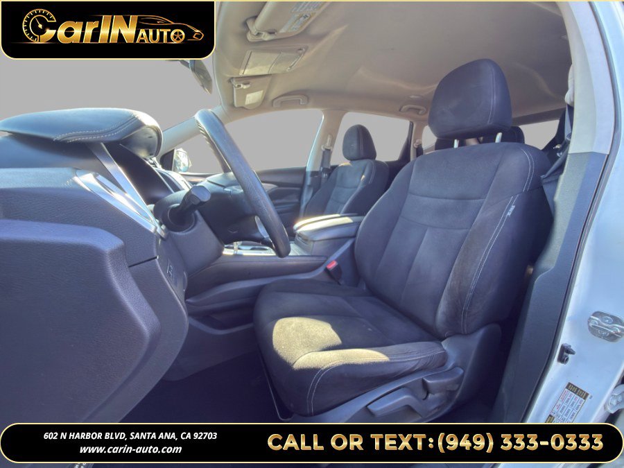 Used 2017 Nissan Murano S w/ Navigation Package FWD image 11
