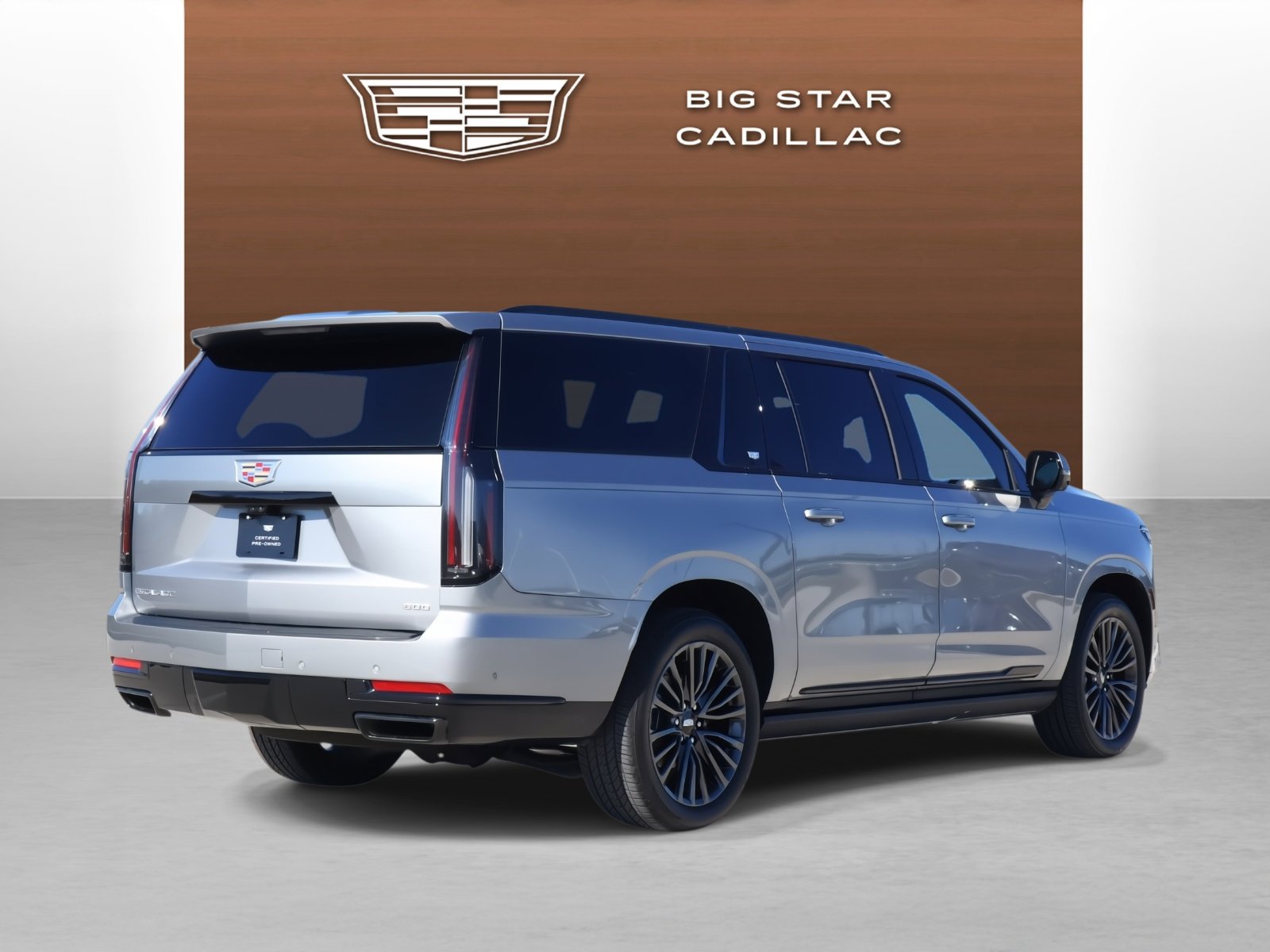Used 2025 Cadillac Escalade ESV Sport Platinum w/ LPO, Floor Liner Package image 5