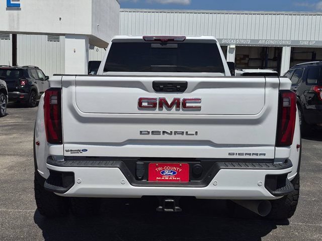 Used 2024 GMC Sierra 3500 Denali w/ Denali Reserve Package AWD/4WD image 5
