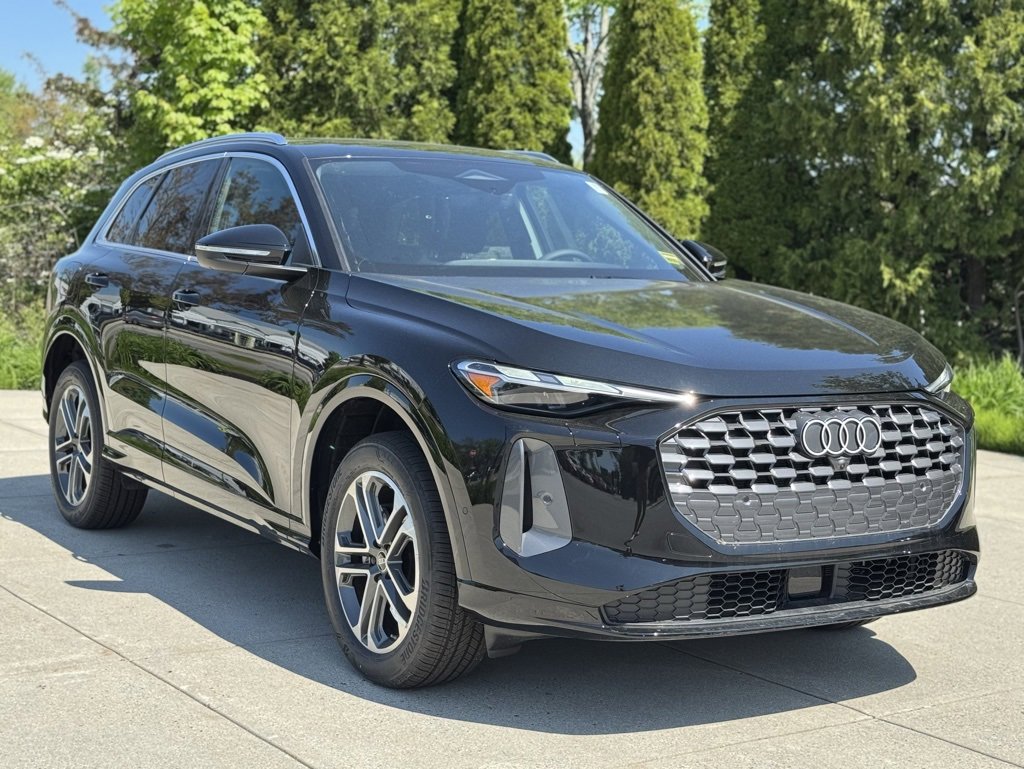 New 2025 Audi Q5 Premium
