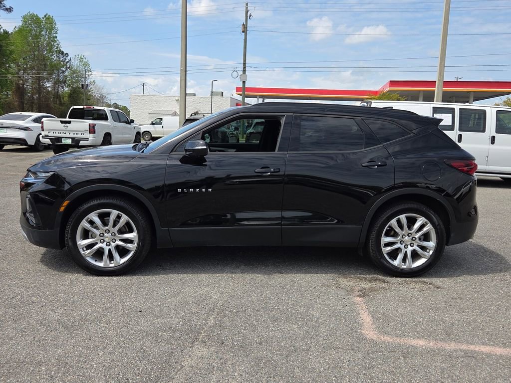 Used 2019 Chevrolet Blazer LT w/ Sun and Wheels Package image 2