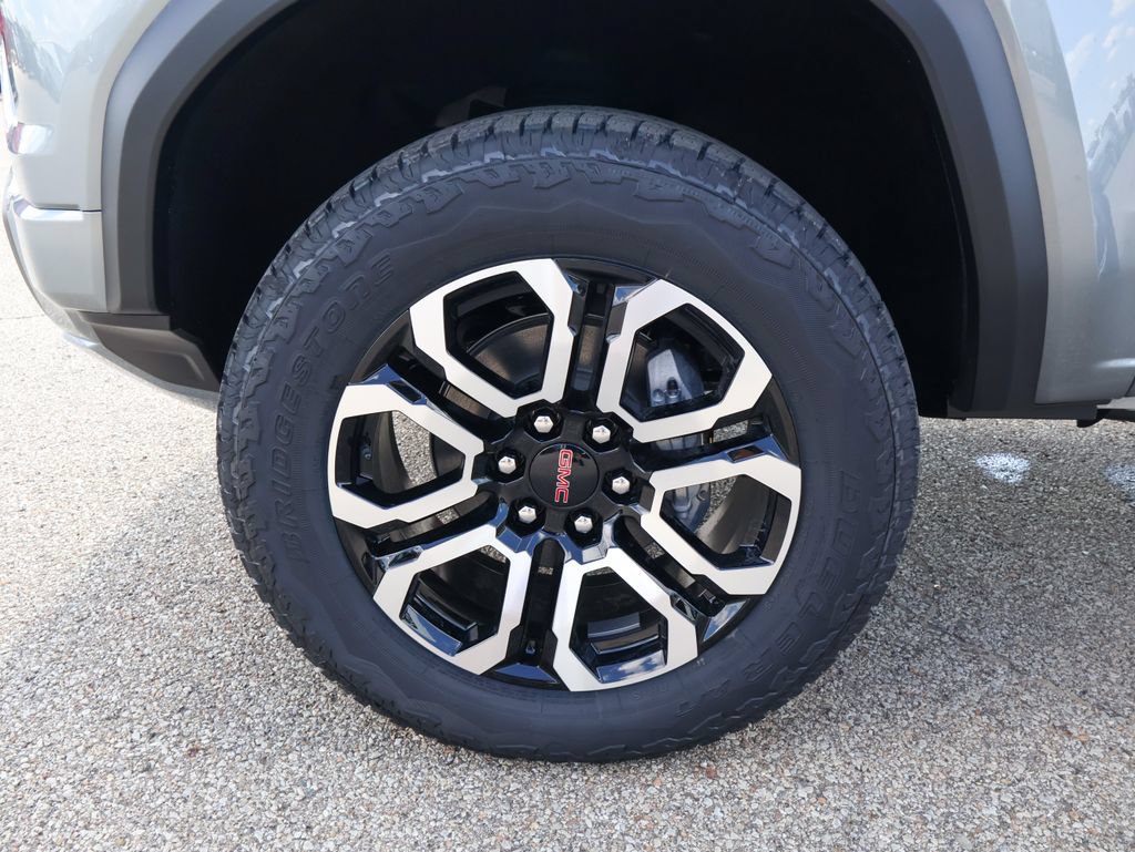 New 2026 GMC Canyon AT4 w/ Technology Plus Package AWD/4WD image 34