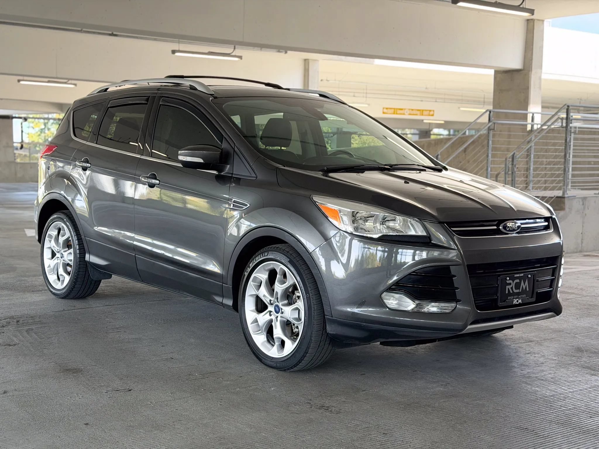 Used 2015 Ford Escape Titanium FWD image 3