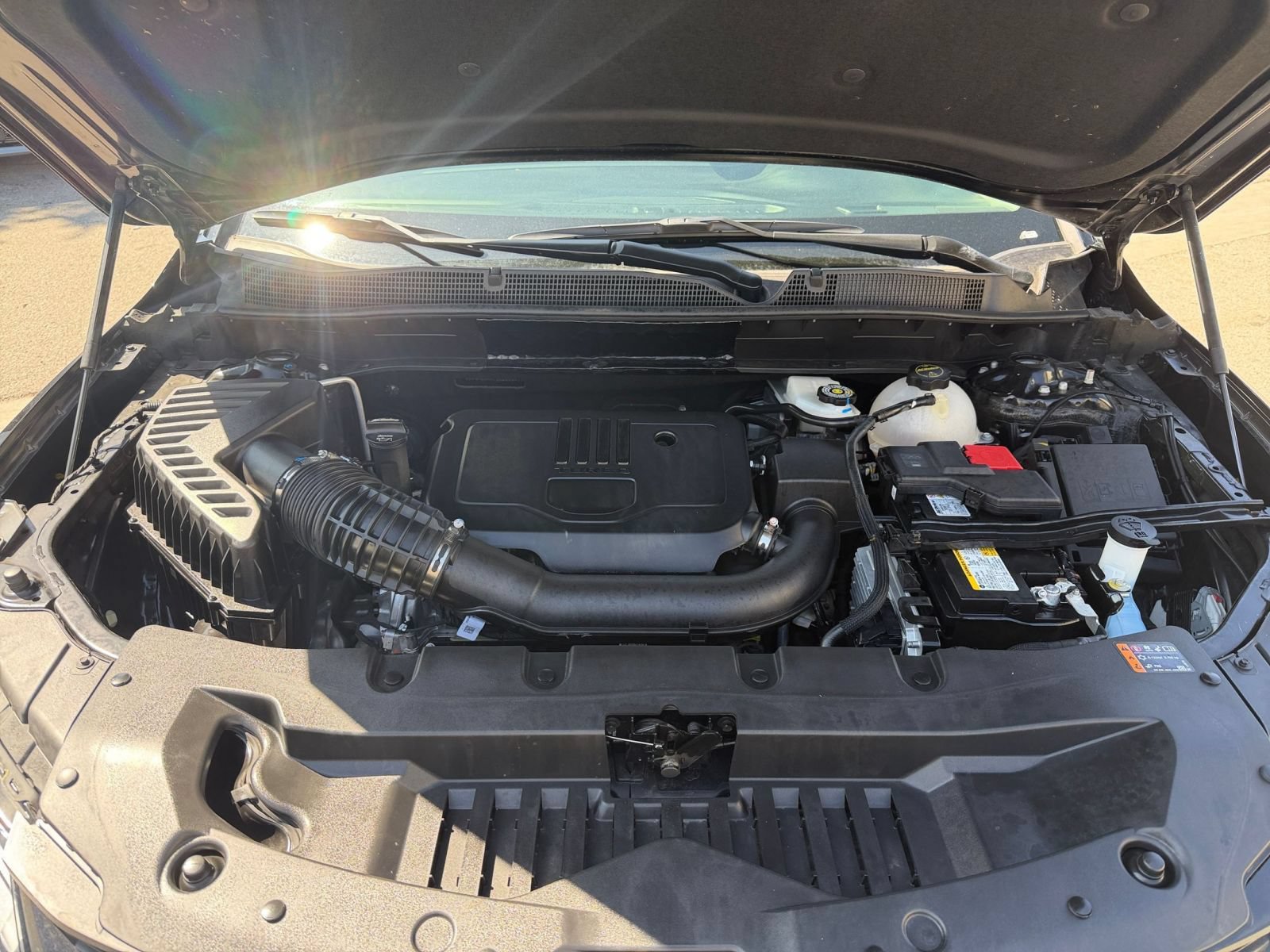 Used 2025 Chevrolet Blazer LT FWD image 33