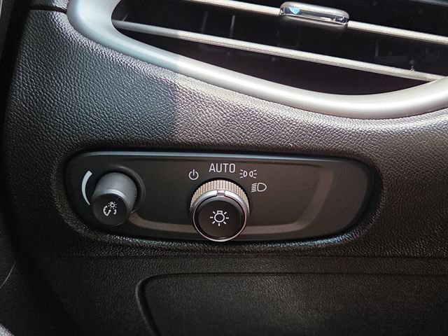 Used 2021 Chevrolet Malibu LS FWD image 19