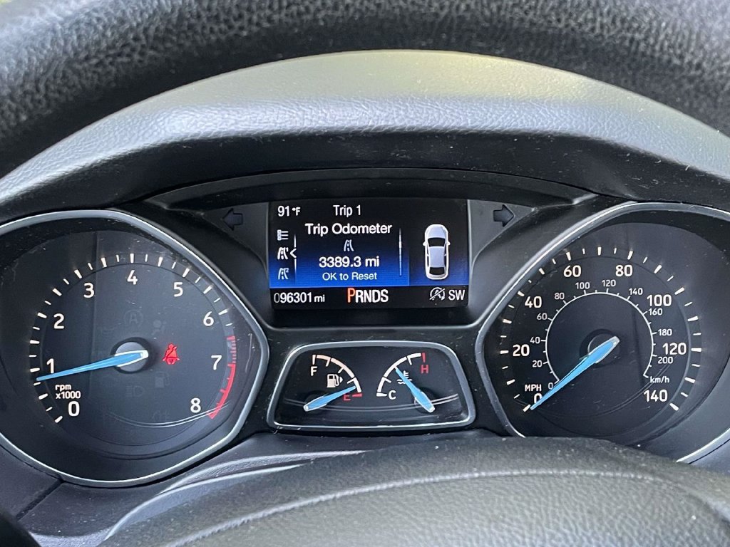 Used 2018 Ford Focus SE FWD image 19