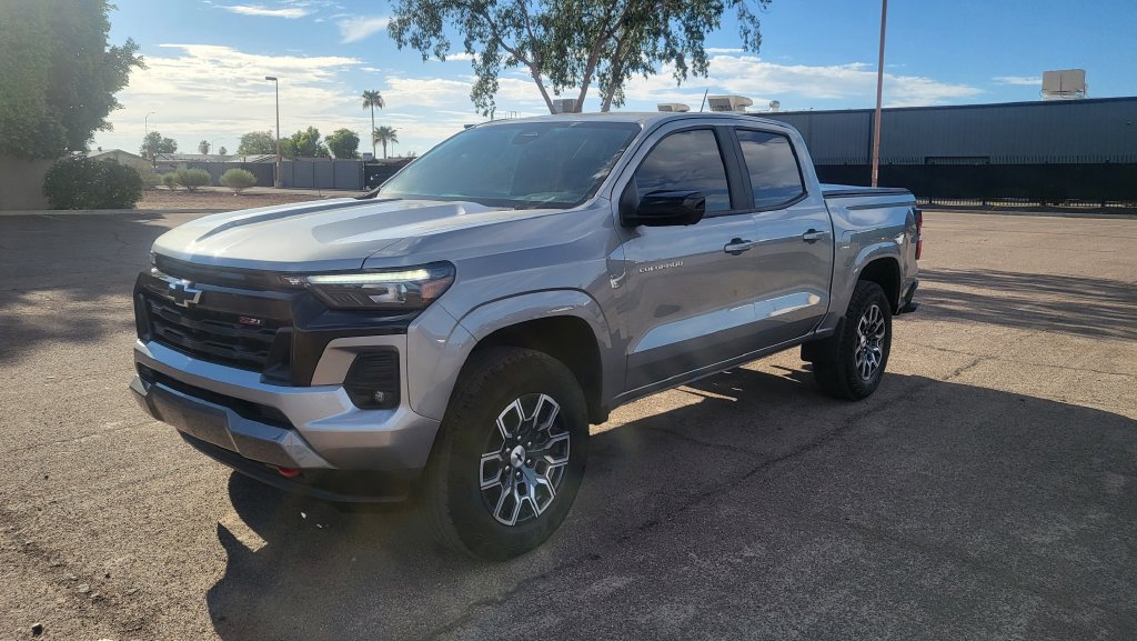 Used 2024 Chevrolet Colorado Z71 w/ Z71 Convenience Package 2 AWD/4WD image 4