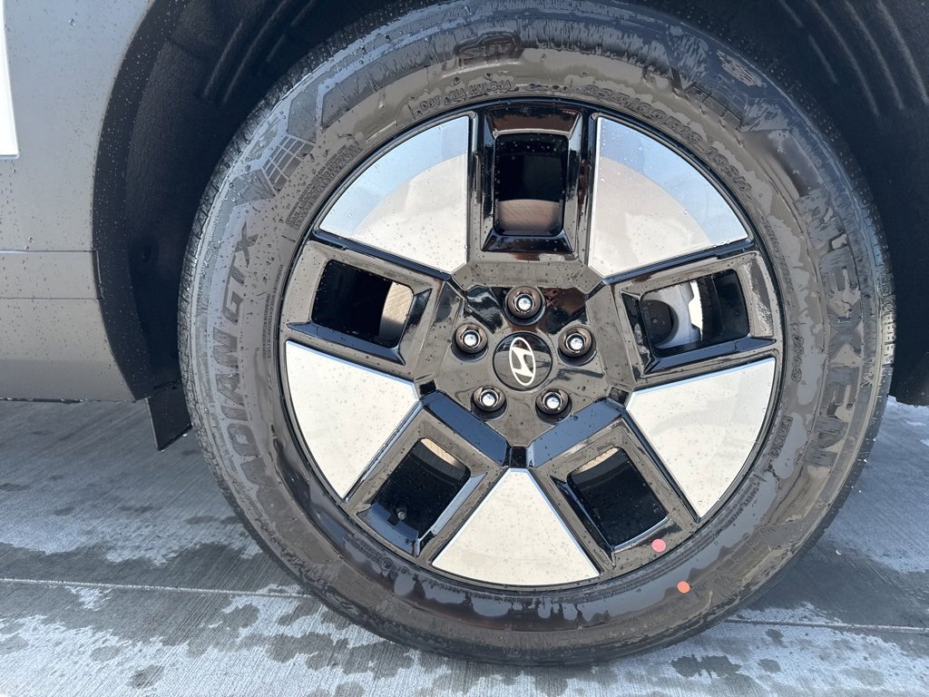 New 2026 Hyundai Santa Fe SE image 9