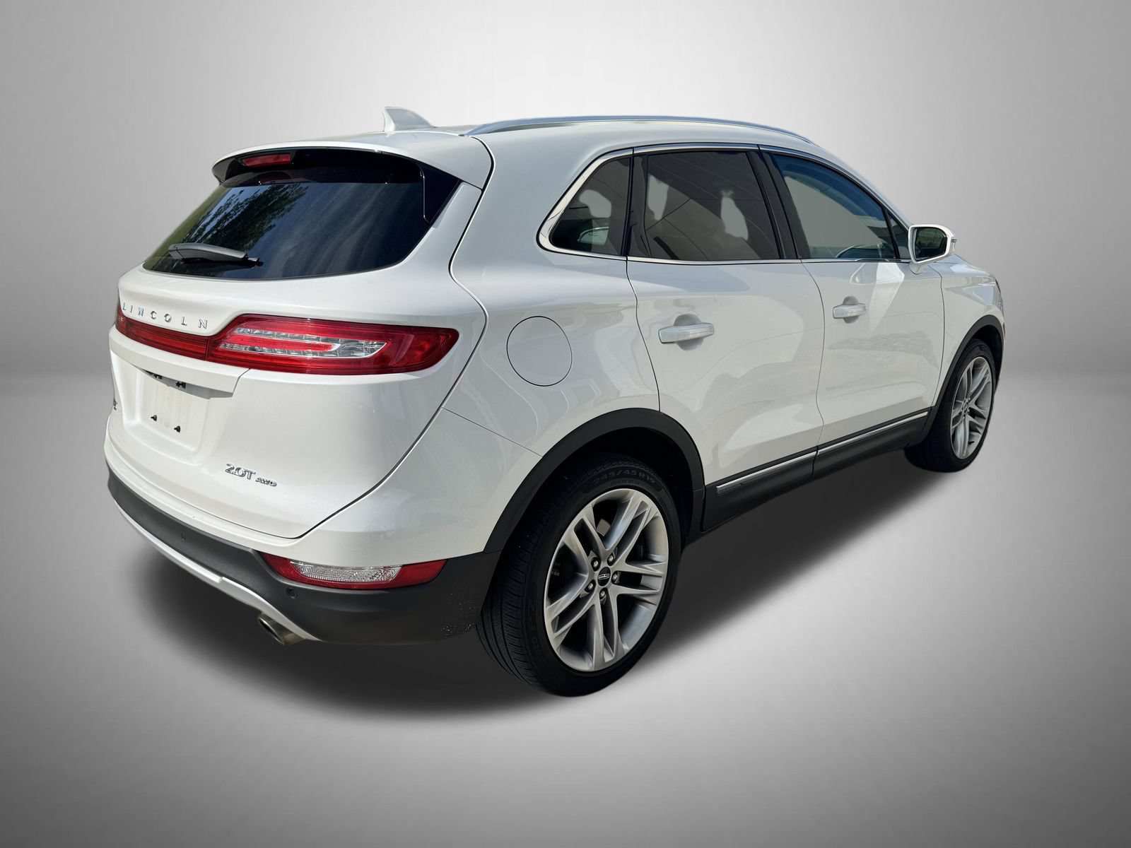 Used 2017 Lincoln MKC Reserve AWD/4WD image 3