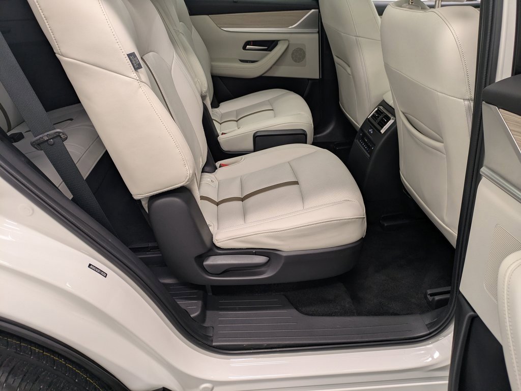 Used 2024 MAZDA CX-90 Plug-In Hybrid w/ Premium Plus image 25