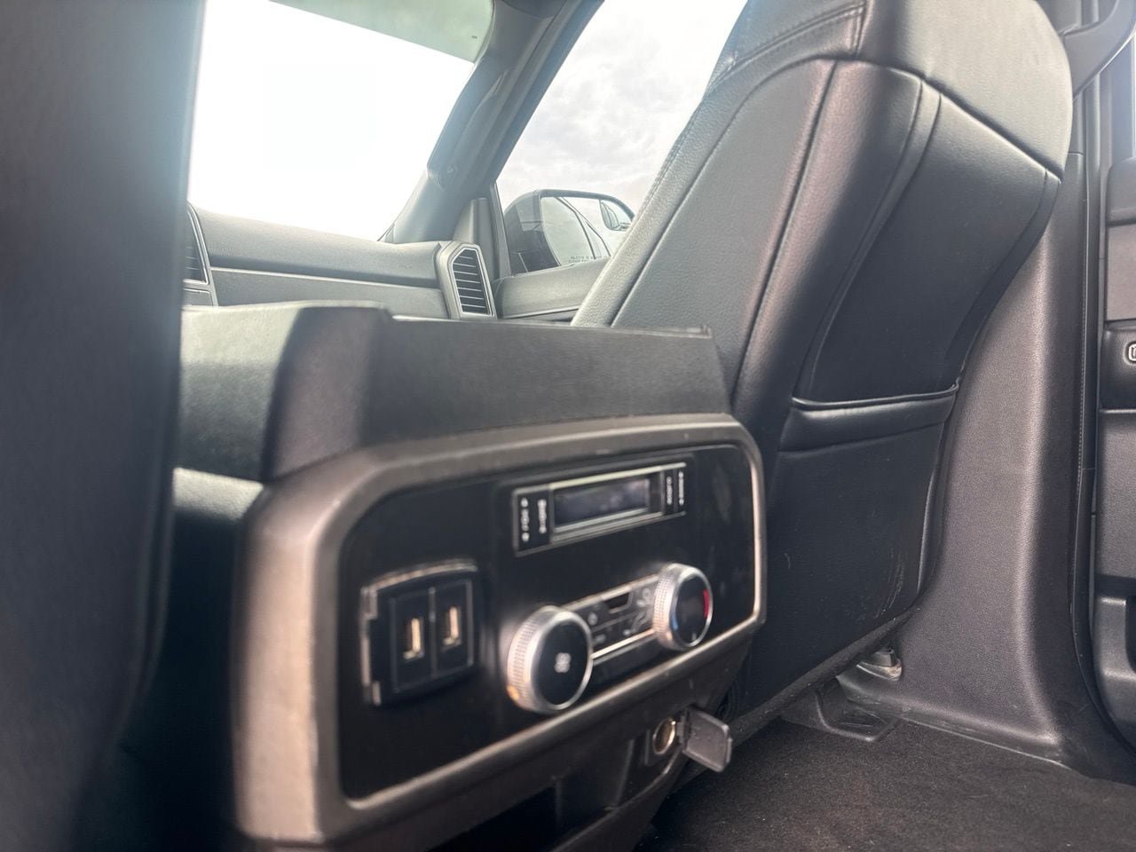 Used 2019 Ford Expedition XLT w/ Equipment Group 201A RWD image 37