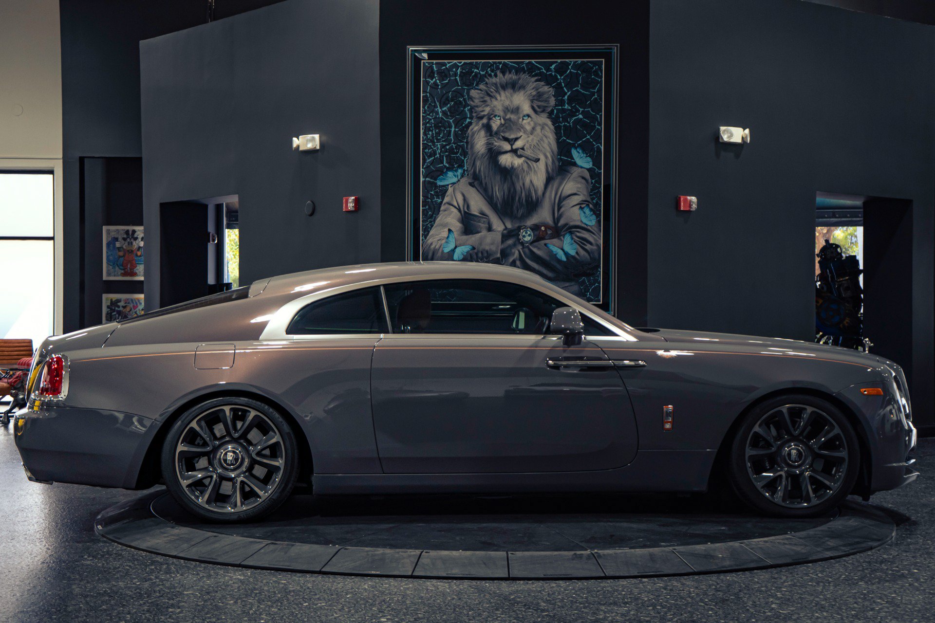 Used 2018 Rolls-Royce Wraith RWD image 8