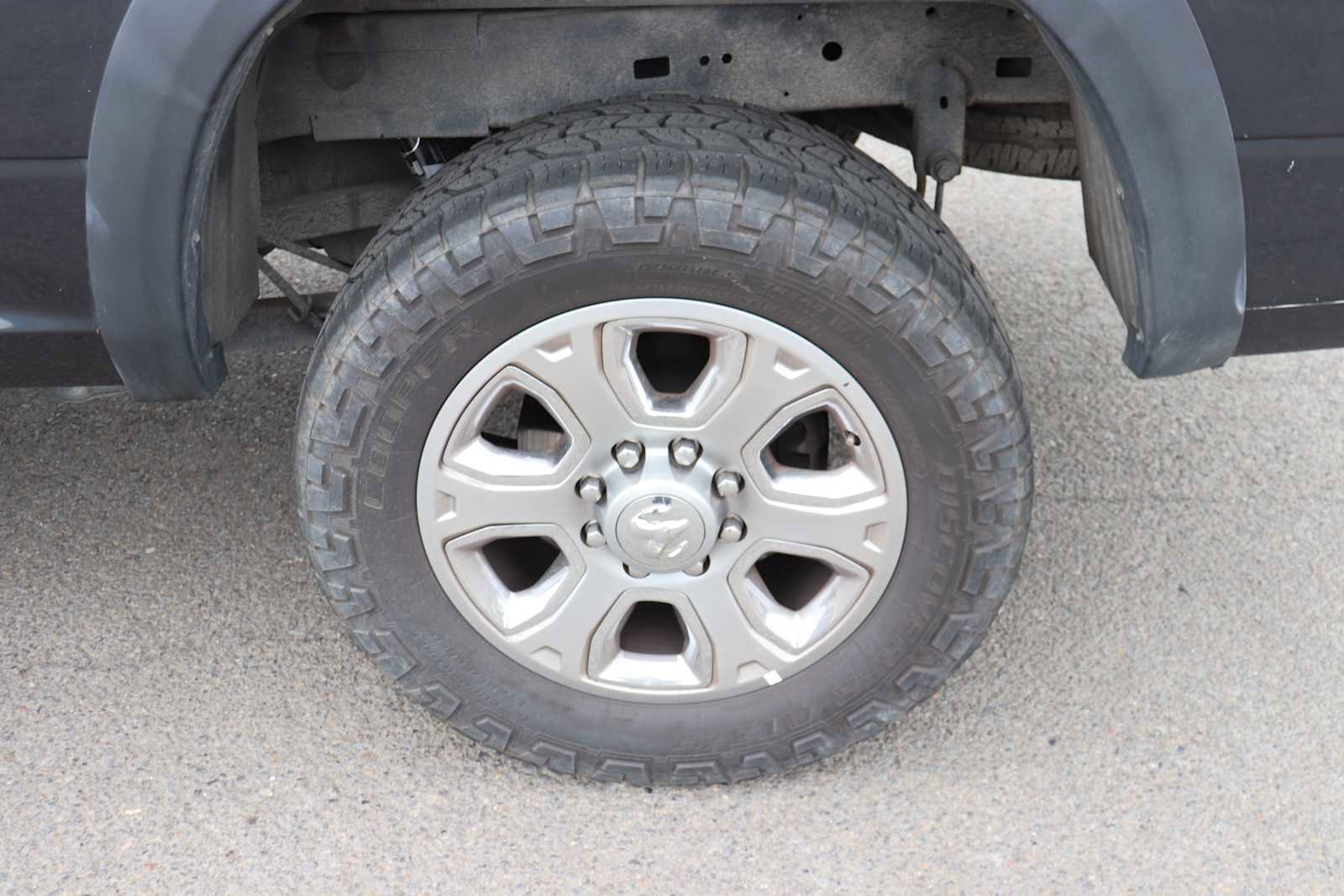 Used 2015 RAM 2500 SLT w/ Protection Group image 9
