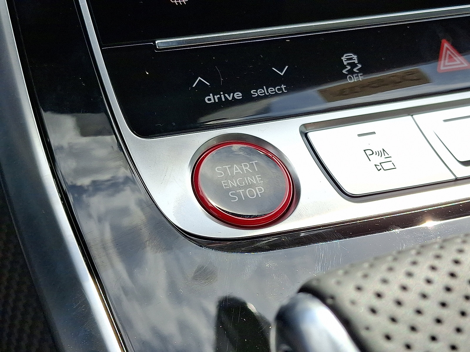 New 2026 Audi SQ8 Prestige image 16
