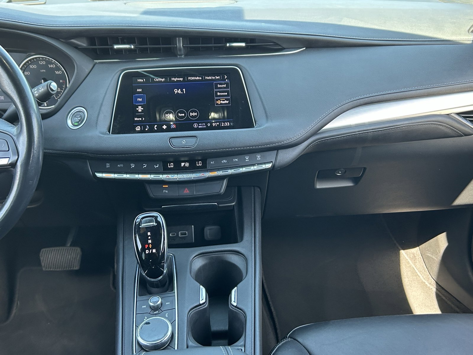 Certified 2022 Cadillac XT4 Premium Luxury w/ Safety Alert Package image 17