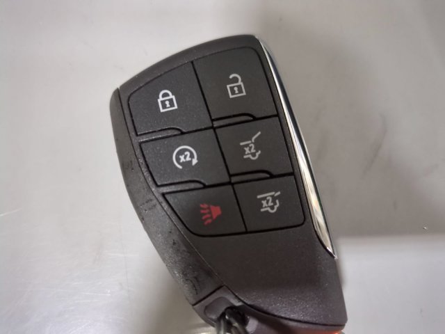 Used 2025 Chevrolet Tahoe High Country AWD/4WD image 35