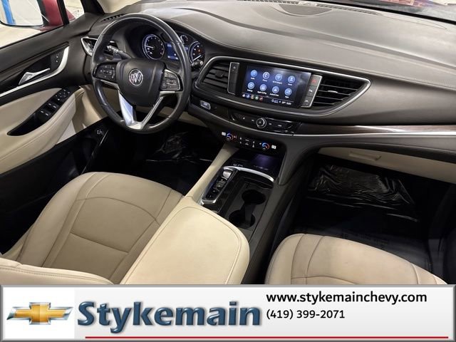 Used 2023 Buick Enclave Essence image 16