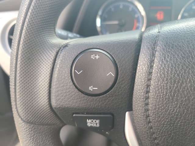 Used 2018 Toyota Corolla LE image 20