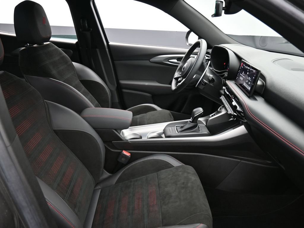 Used 2024 Dodge Hornet R/T w/ Track Pack image 18