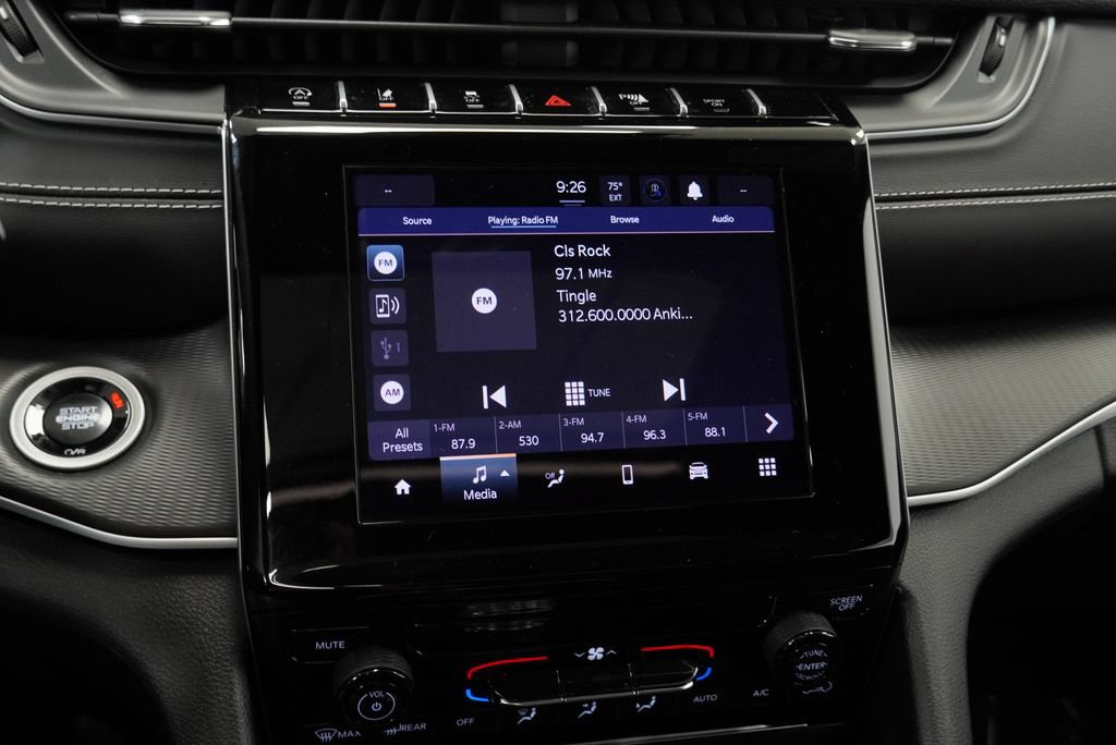 Certified 2025 Jeep Grand Cherokee L Laredo AWD/4WD image 33