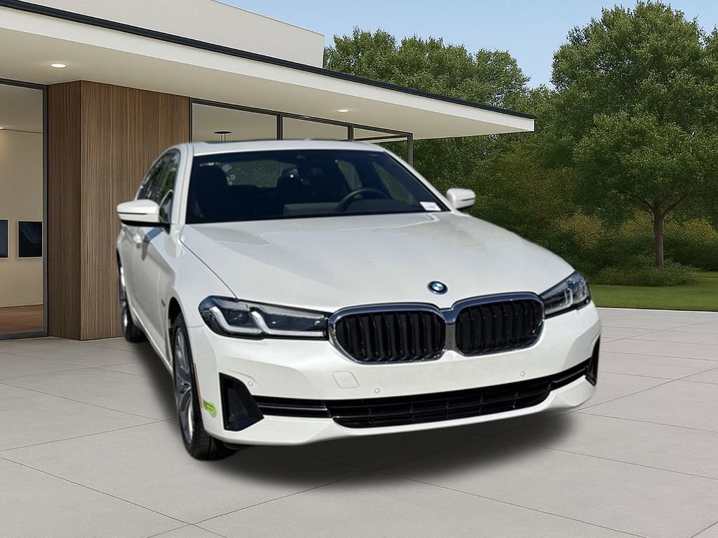 Certified 2023 BMW 530e w/ Premium Package image 5