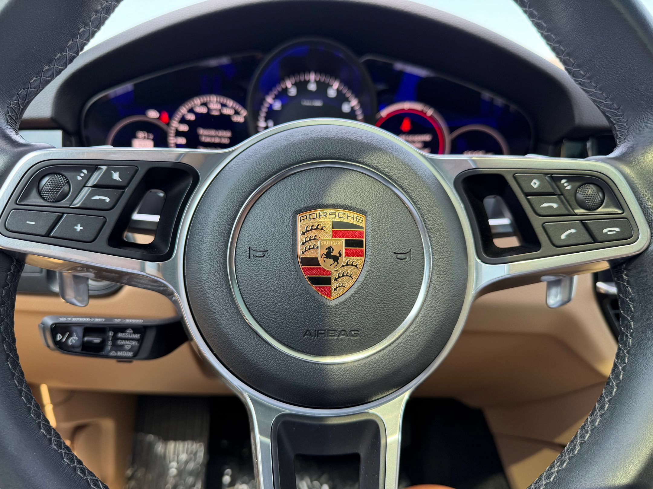 Certified 2023 Porsche Cayenne AWD/4WD image 15