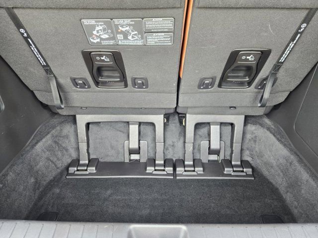 Certified 2026 Kia Carnival EX FWD image 30
