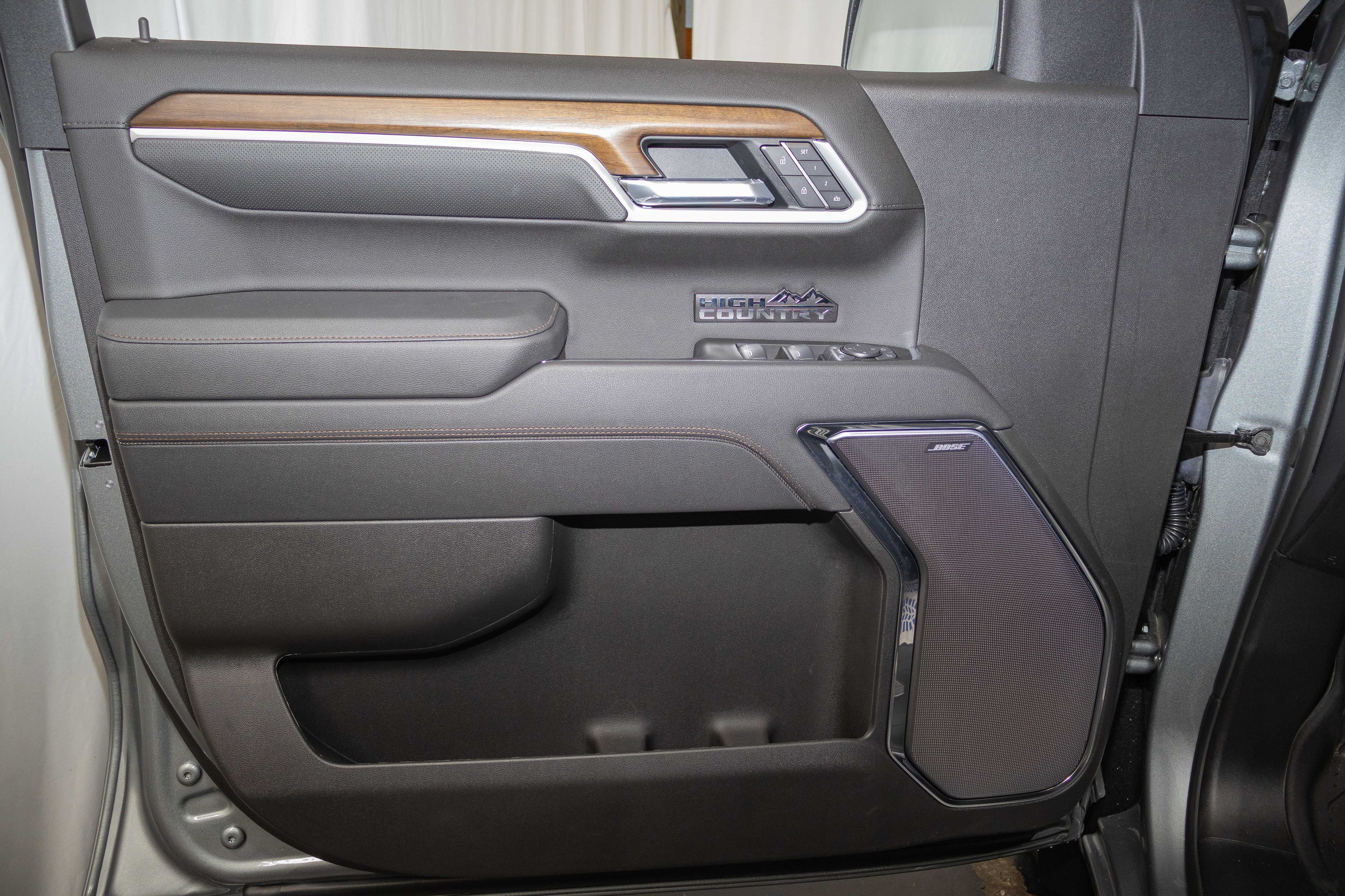 New 2026 Chevrolet Silverado 1500 High Country AWD/4WD image 8