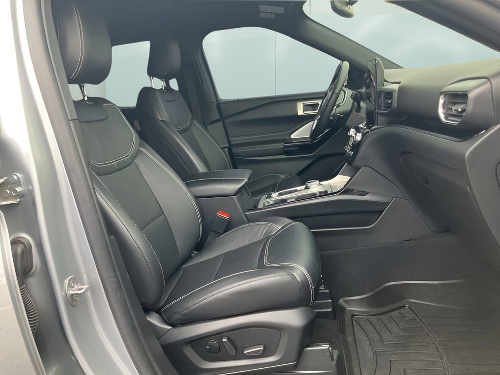 Used 2023 Ford Explorer ST w/ Equipment Group 401A AWD/4WD image 33