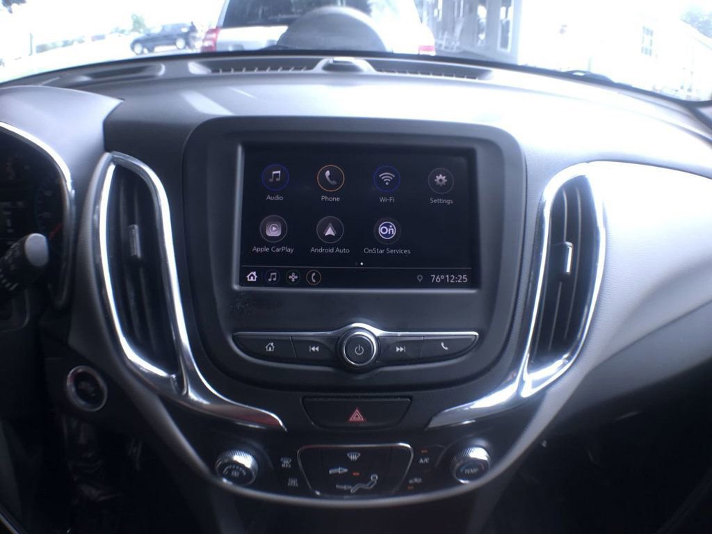 Used 2021 Chevrolet Equinox LS image 17