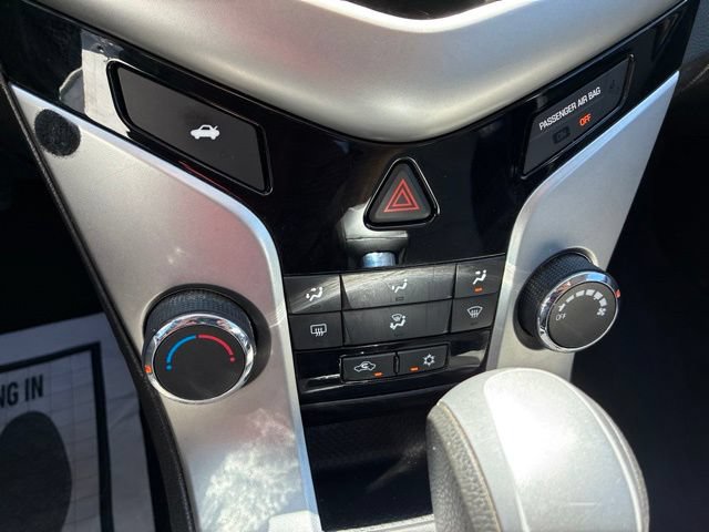 Used 2016 Chevrolet Cruze LS FWD image 19