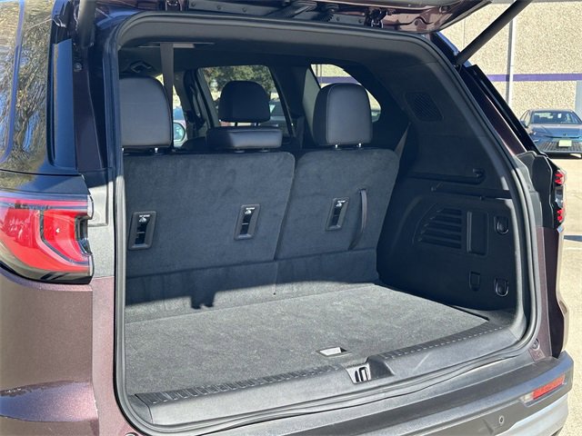 Used 2024 GMC Acadia Elevation image 32