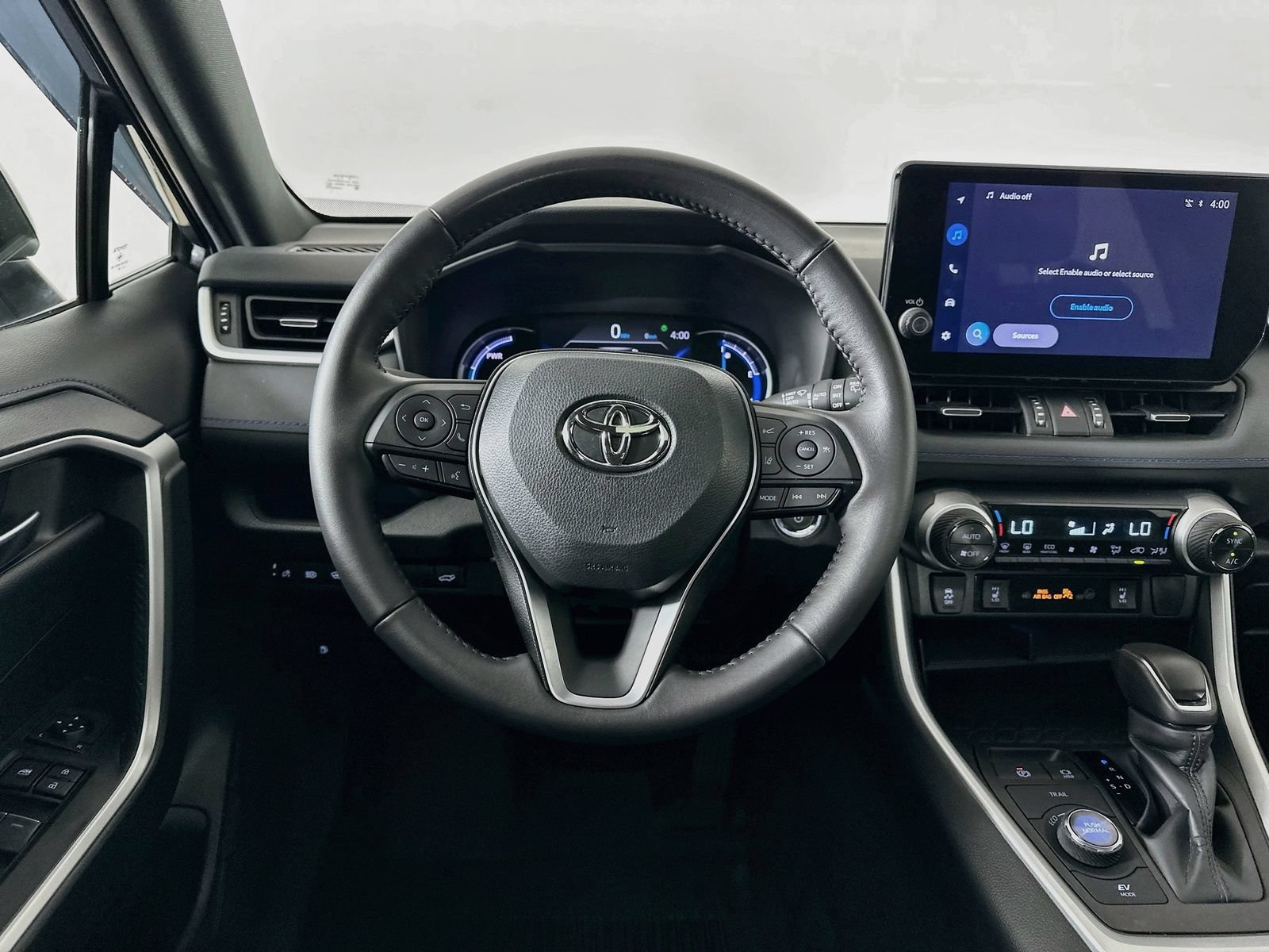 Used 2024 Toyota RAV4 XSE w/ Weather Package AWD/4WD image 15