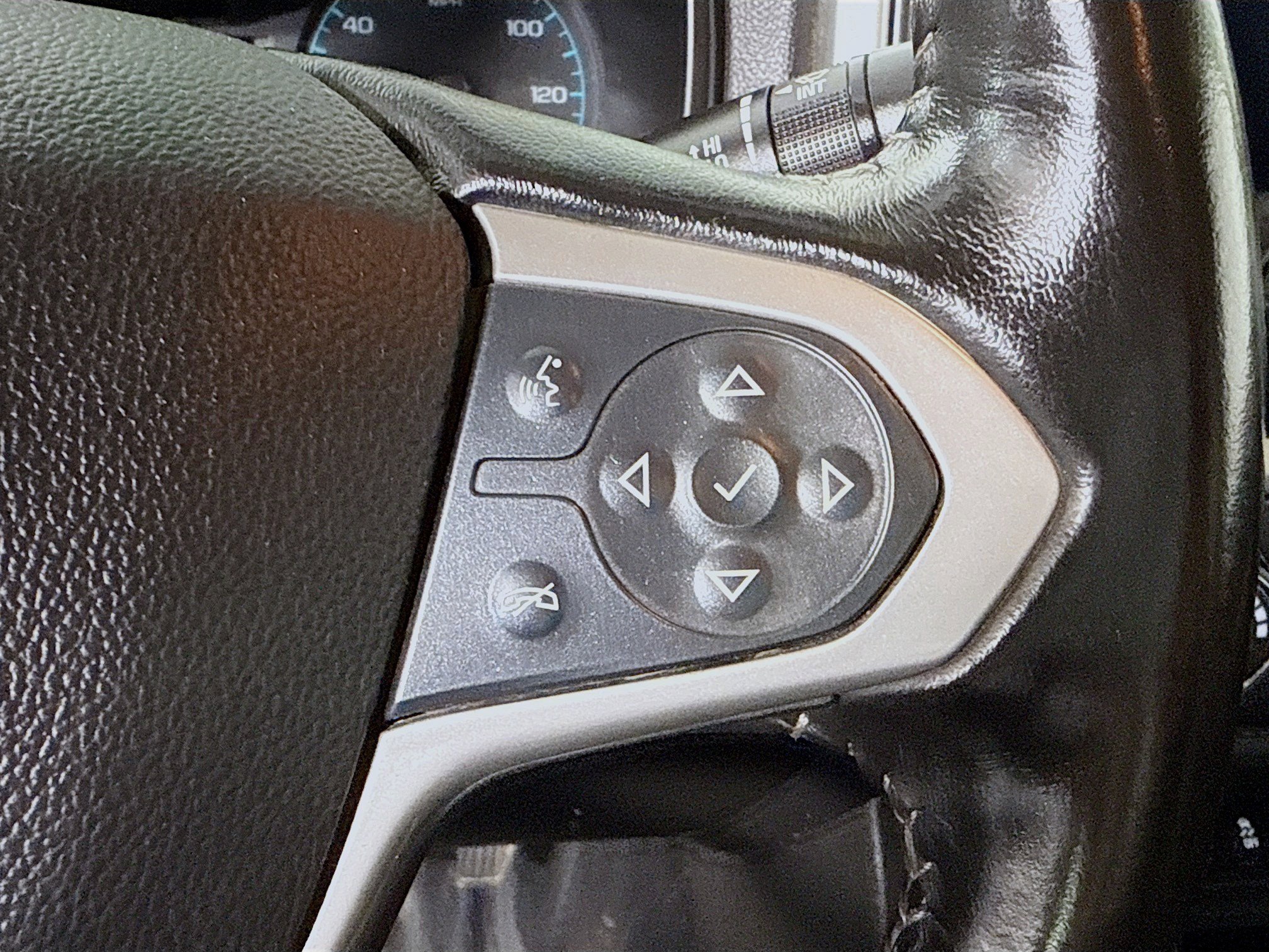 Used 2022 Chevrolet Colorado LT w/ Fleet Safety Package image 15