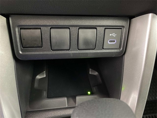 Used 2025 Toyota Corolla Cross LE image 21