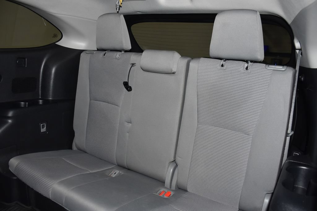 Used 2023 Toyota Highlander LE AWD/4WD image 29