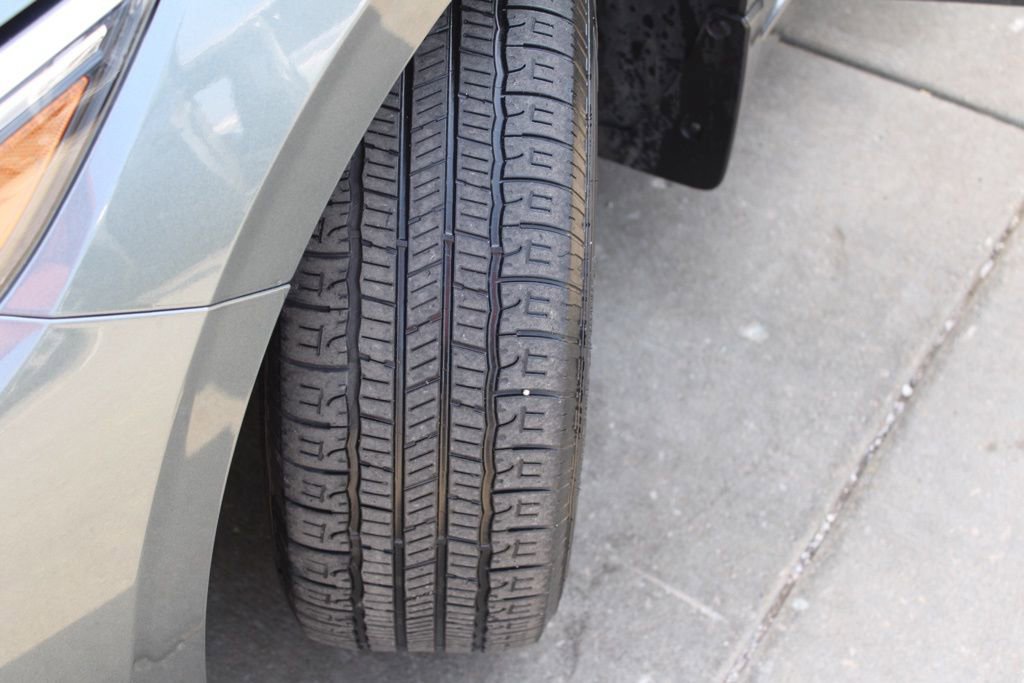 Used 2022 Nissan Sentra SV image 12