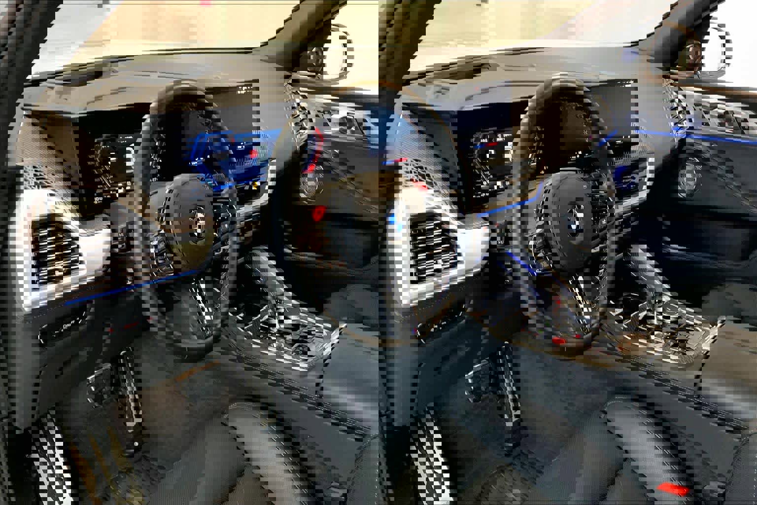 Used 2025 BMW XM image 17