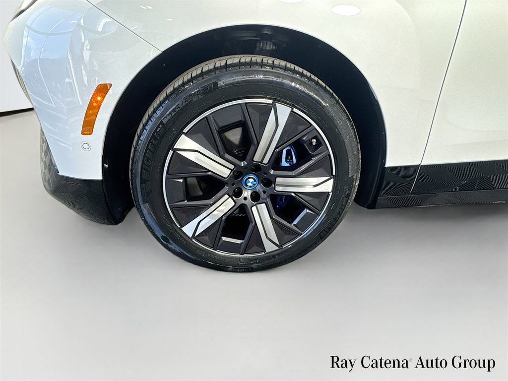 Used 2024 BMW iX xDrive50 w/ Sport Package image 26