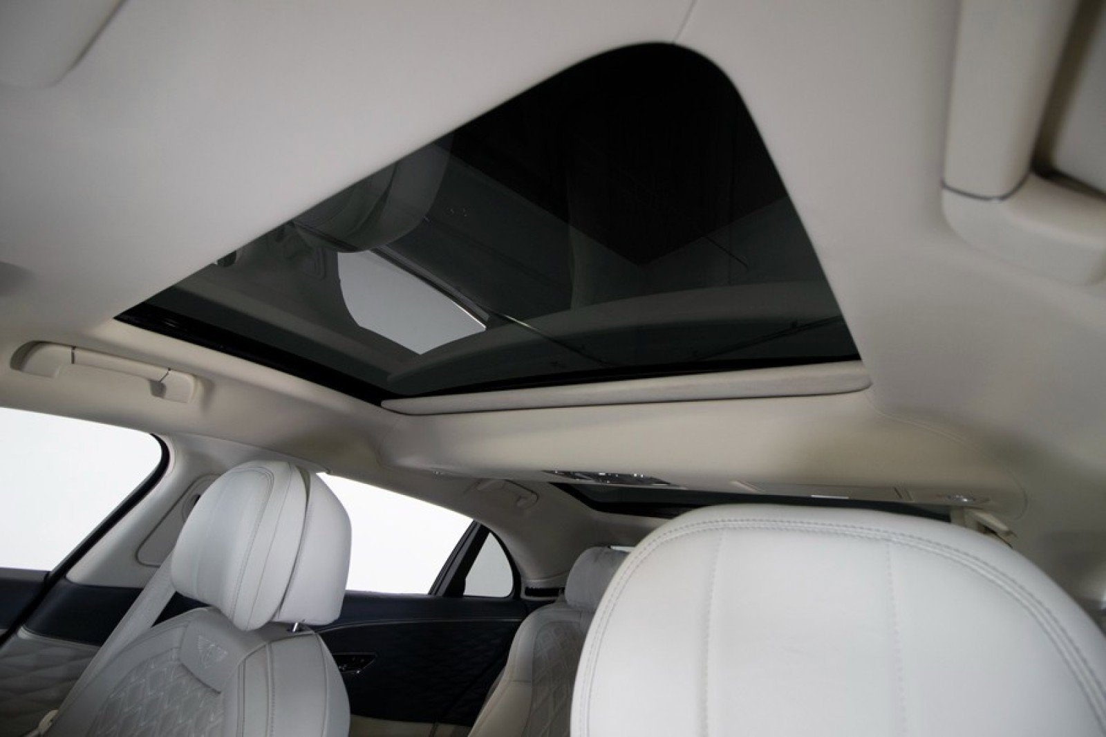 Used 2020 Bentley Flying Spur W12 w/ First Edition Specification image 40