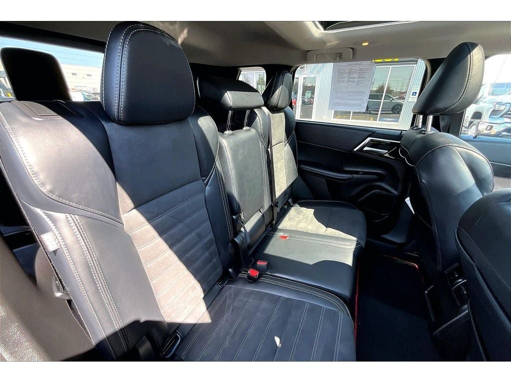 Used 2024 Mitsubishi Outlander Ralliart AWD/4WD image 30