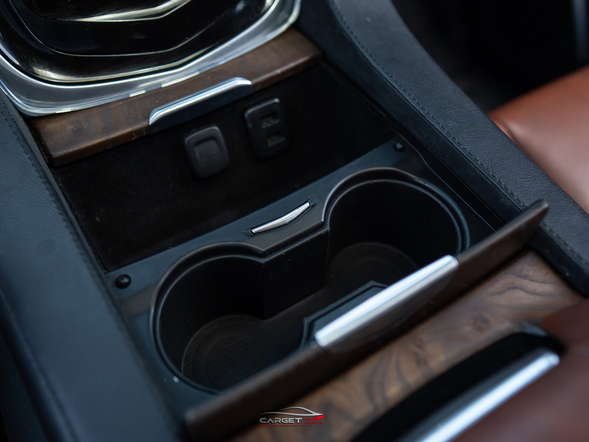 Used 2020 Cadillac Escalade ESV Premium Luxury image 34