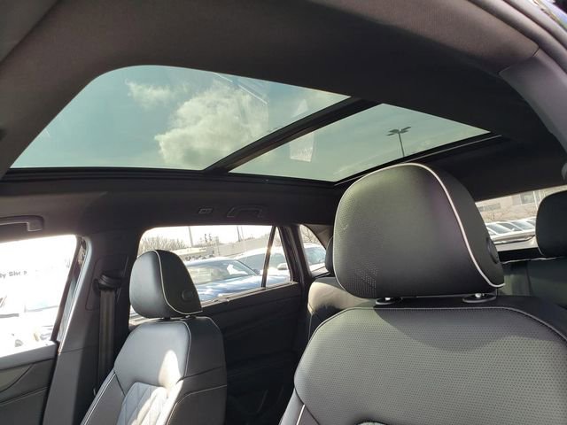 New 2026 Volkswagen Atlas Cross Sport SEL Premium R-Line image 7