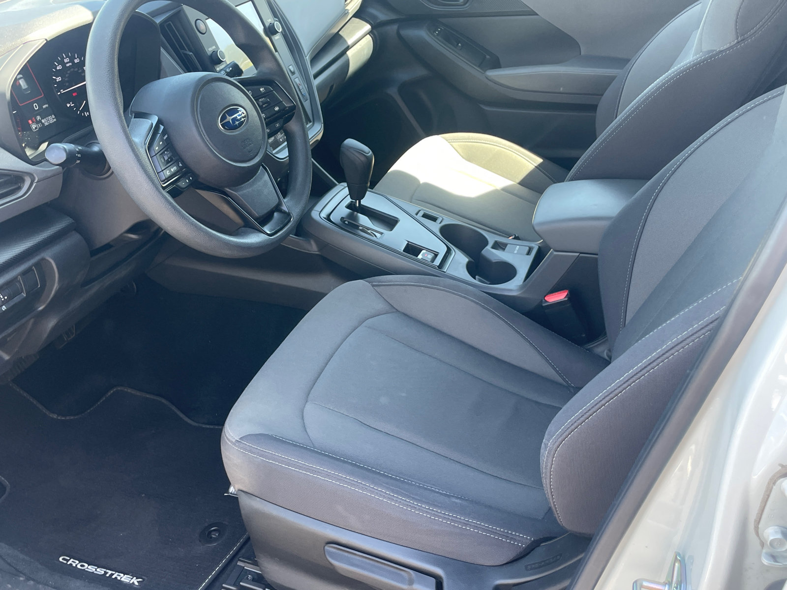 Used 2024 Subaru Crosstrek 2.0i AWD/4WD image 10