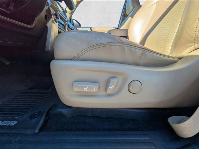 Used 2016 Toyota 4Runner Limited image 16