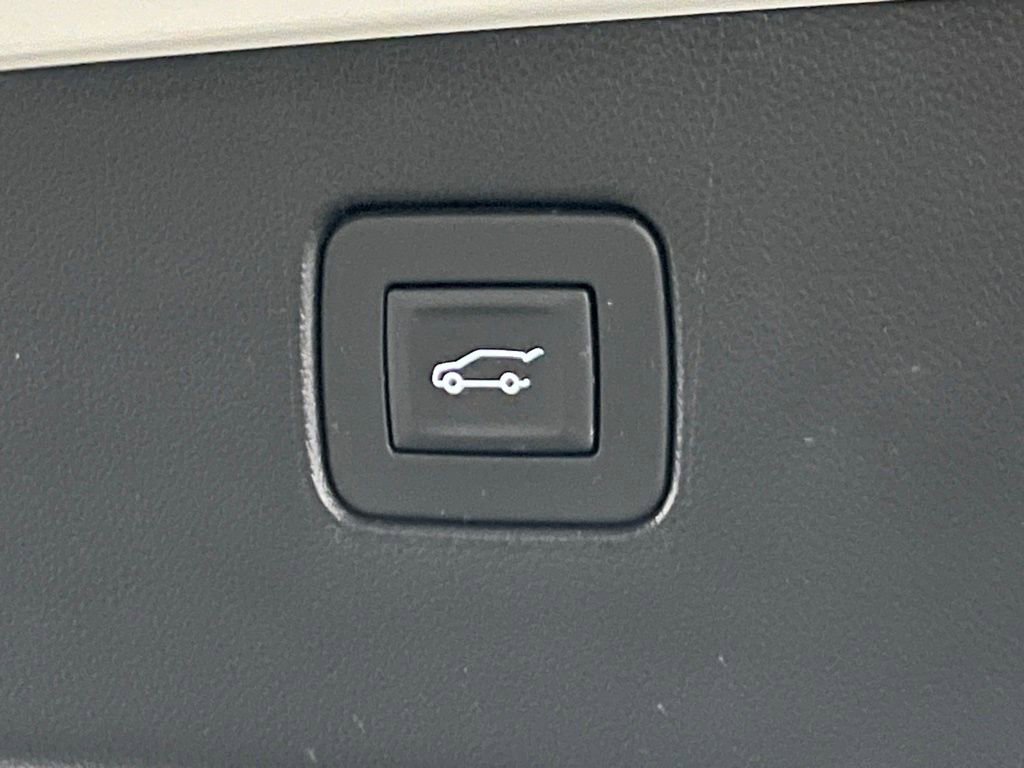 Used 2024 Buick Envista Preferred w/ Convenience I Package FWD image 33