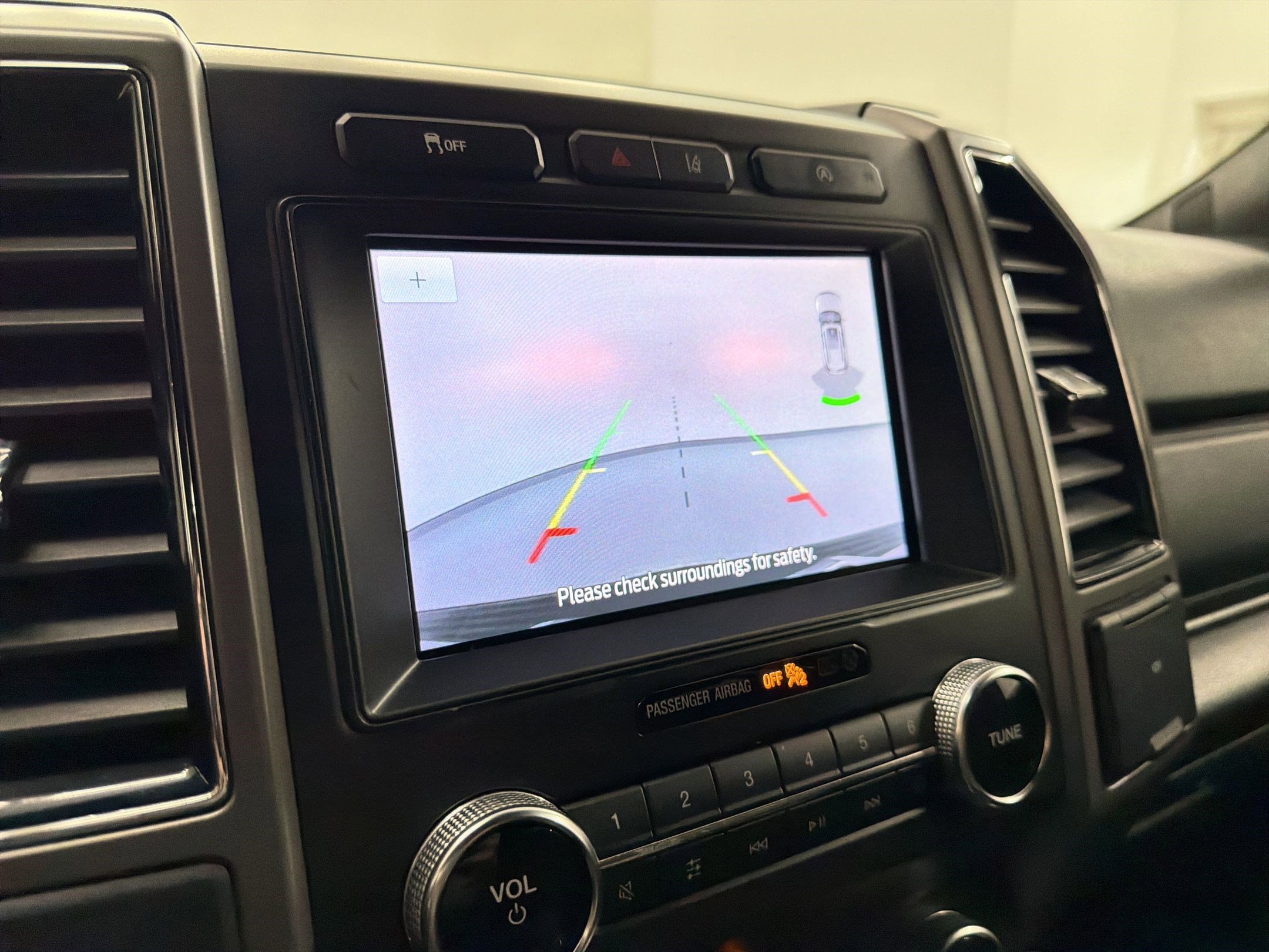 Used 2020 Ford Expedition XLT image 21