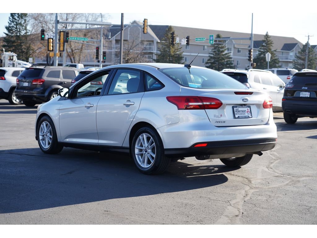 Used 2017 Ford Focus SE image 5