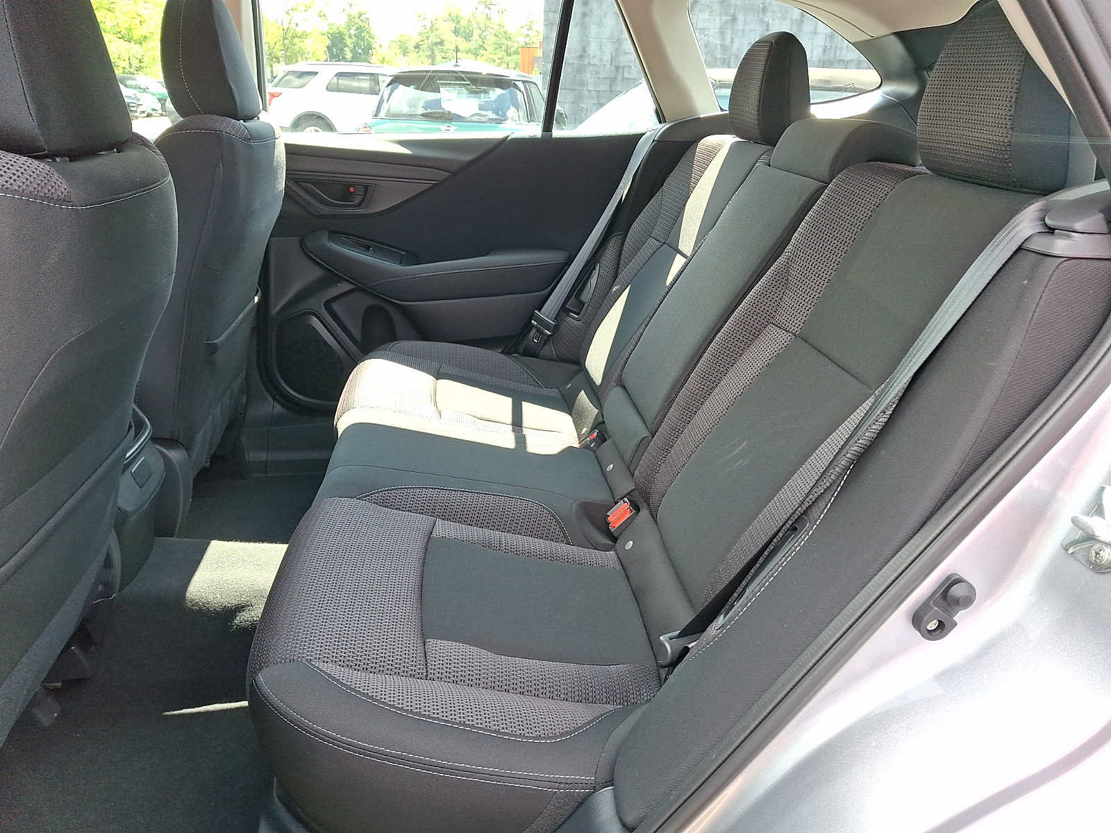Used 2025 Subaru Outback AWD/4WD image 8