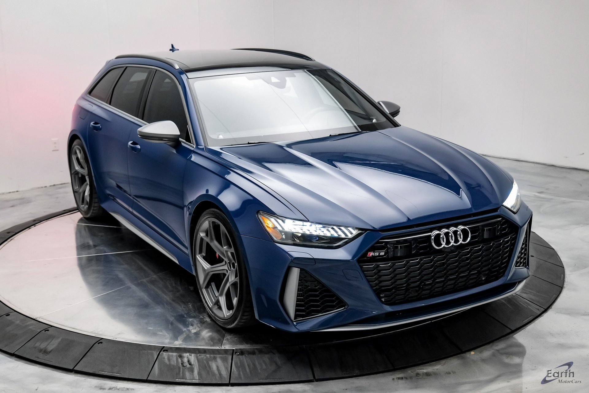 Used 2025 Audi RS 6 performance image 21